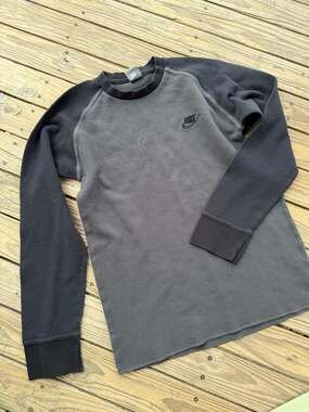Vintage Nike Waffle Knit Thermal Long Sleeve Shirt Size L